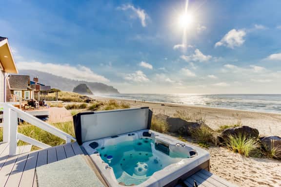 Beachfront home with ocean view hot tub and wood burning fireplace dog friendly - Image 4