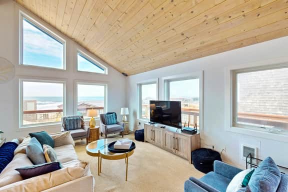 Designer home with stunning ocean and sunset views steps to beach dog friendly - Image 5