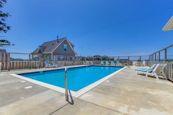 Two Story Olivia Beach Home with Free WiFi Dog Friendly and Close to the Beach - Image 3