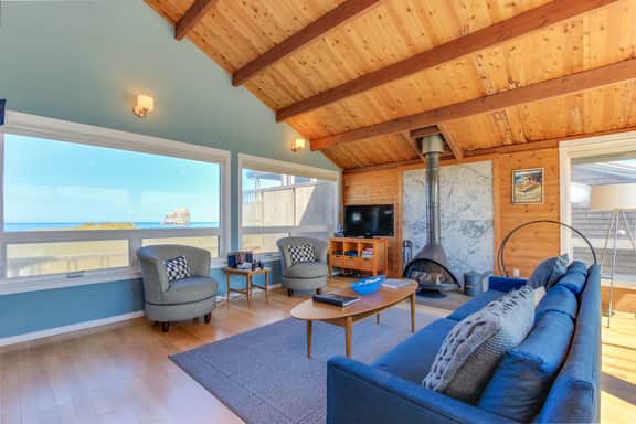 Modern oceanfront home with stunning ocean views and nearby beach access - Image 2