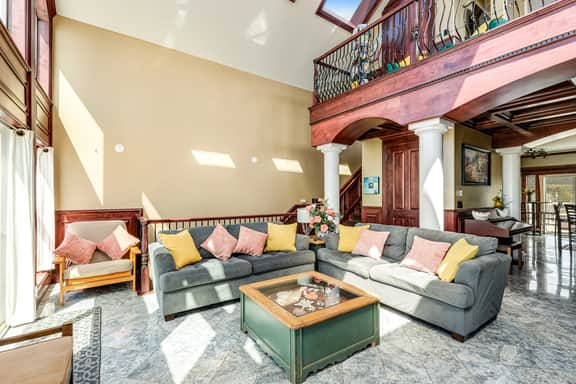 Oceanfront Villa with WiFi Private Hot Tub Balconies Beach Access and Game Room - Image 4