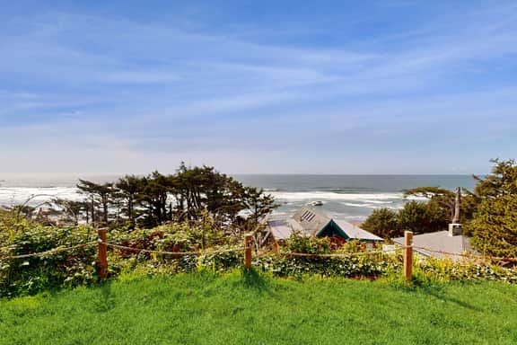 Romantic Ocean View Suite with Easy Beach Access Dog Friendly - Image 2