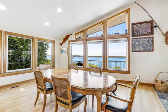 Dog Friendly Bay View Home with Nautical Decor Close to Beach - Image 3