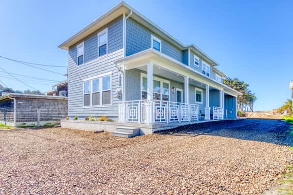 Family Friendly House Near the Beach with a Gas Fireplace Dogs Welcome - Image 4