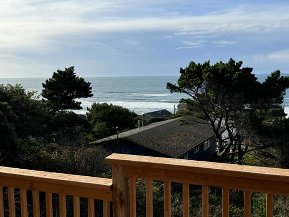 Cottage with wraparound deck and ocean views close to beach and town dog friendly - Image 4