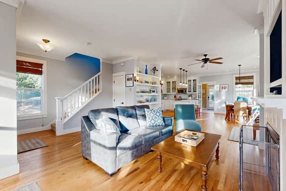 Charming two story home with a private hot tub large patio and washer dryer - Image 2