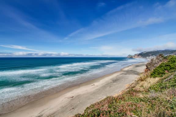 Dog-Friendly Oceanfront A-Frame with Coastal Views - Image 5