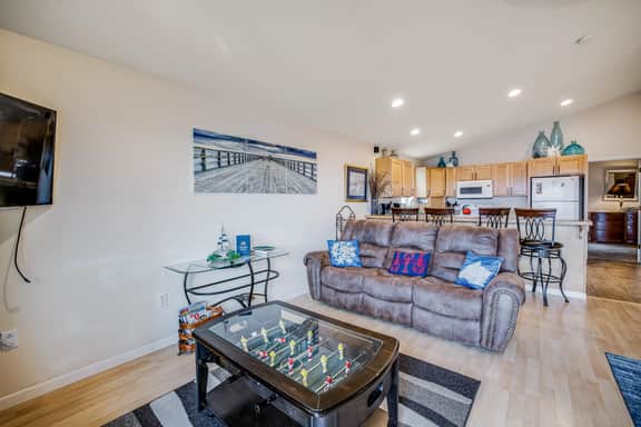 Just Across Street from Beach Ocean Views and Bright Interior Dog friendly - Image 5