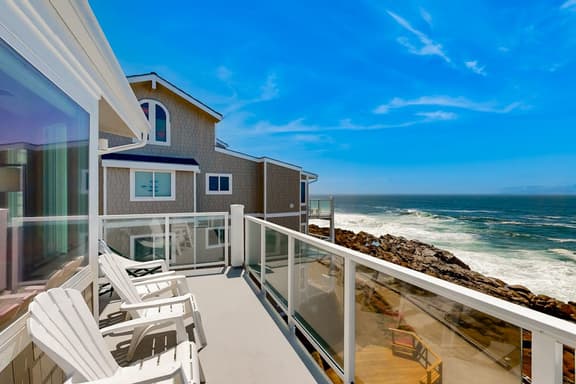 Oceanfront home with picture windows balcony and elevator watch for whales - Image 1