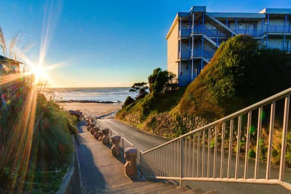 Lincoln City Beach Retreat with Hot Tub, Patio & Game Room - Image 1