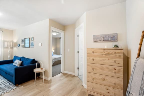 Coastal getaway with deck beach gear and washer dryer walk to beach