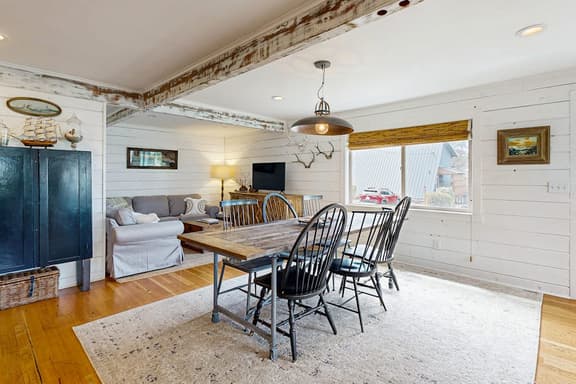 Classic Beach House with Firepit Full Kitchen Fenced Yard Dogs Welcome