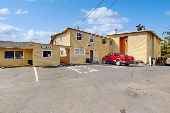 Dog Friendly Condo with Beach Access and Ocean Views from Private Balcony - Image 1