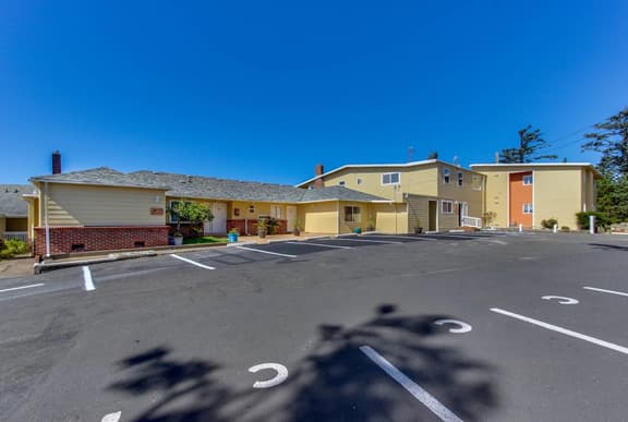 Dog Friendly Condo with Ocean View and Beach Access Perfect for Family Fun