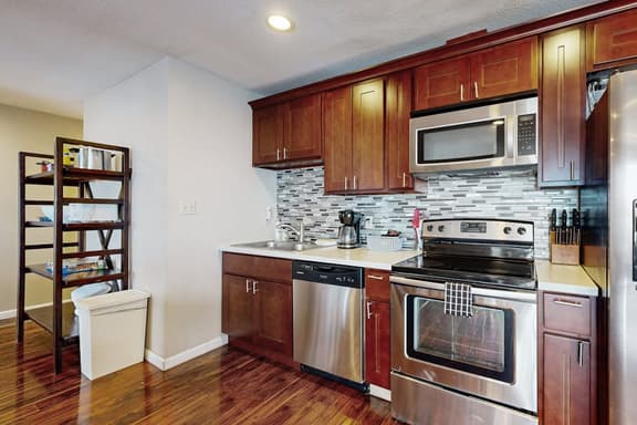 Newly Remodeled Condo with Marvelous Ocean Views Nearby Beach Access Dogs OK