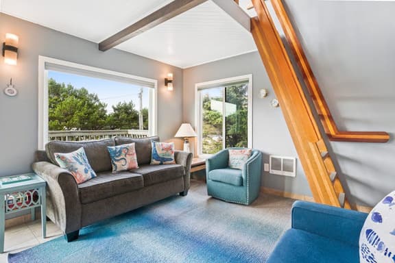 Dog friendly home across street from beach with rooftop deck and views