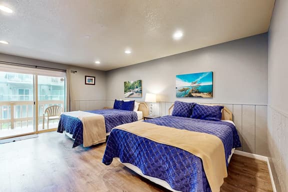 Dog Friendly Motel Room Located Near the Beach and Downtown - Image 1