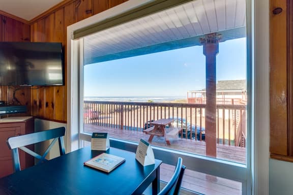 Dog Friendly Waterfront Condo with Ocean Views Moments From the Beach and Town - Image 1