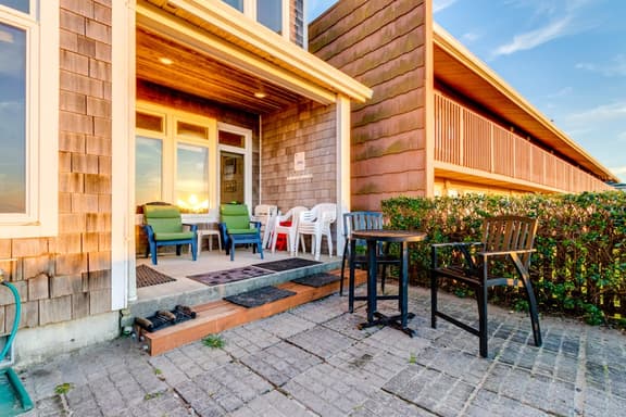 Dog Friendly Waterfront Bungalow Just Steps to the Sand and Waves