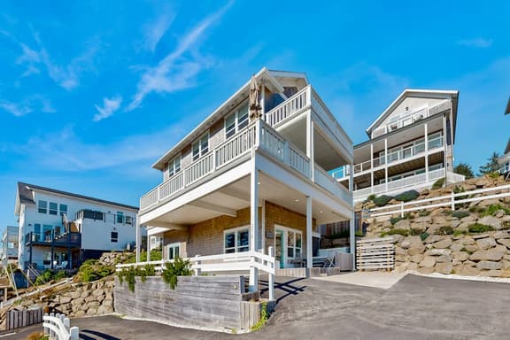 Discover Coastal Bliss Your Perfect Retreat Awaits in Lincoln City