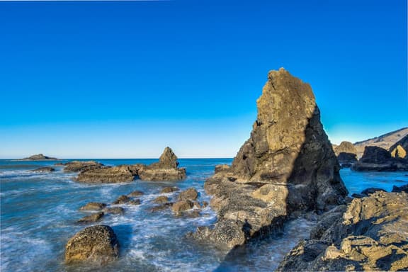 Cozy Oceanview Cottage in Great Location Close to Beach