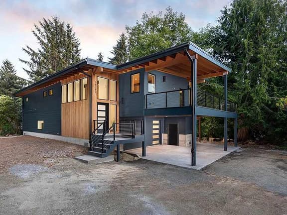 Modern Coastal Wellness Retreat with Hot Tub, Sauna & Cold Plunge - Image 1