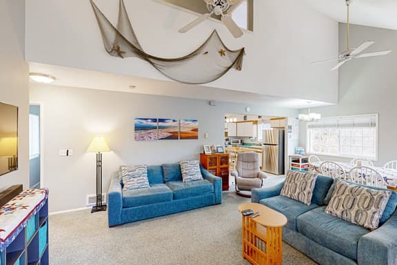 Cozy family home away from home dog friendly with nearby beach access and hot tub