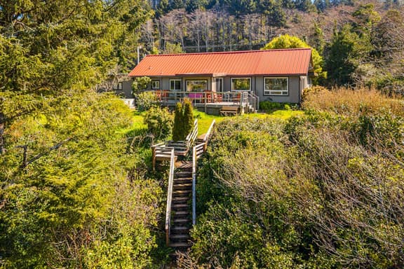 Delightful dog friendly home with bay views private hot tub and sauna